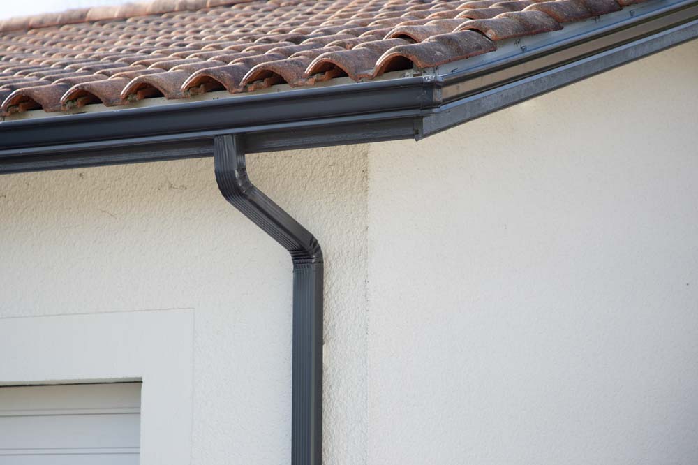 Seamless gutters Seamless gutters